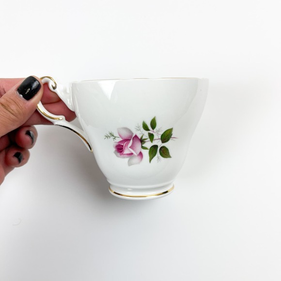 Vintage Regency English Bone China Tea Cup & Saucer Set Floral Made in England - Picture 2 of 10